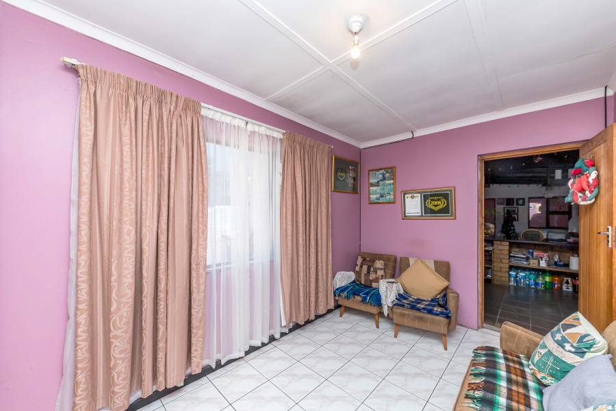 4 Bedroom Property for Sale in Athlone Western Cape